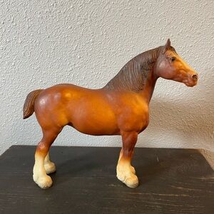 Vintage 1980s Breyer #83 Clydesdale Mare Horse With “B” Mold Marking USA